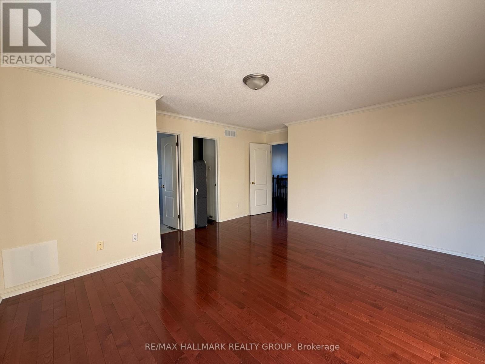 2 Kentsdale Drive, Ottawa, Ontario  K2G 6K2 - Photo 17 - X12604338