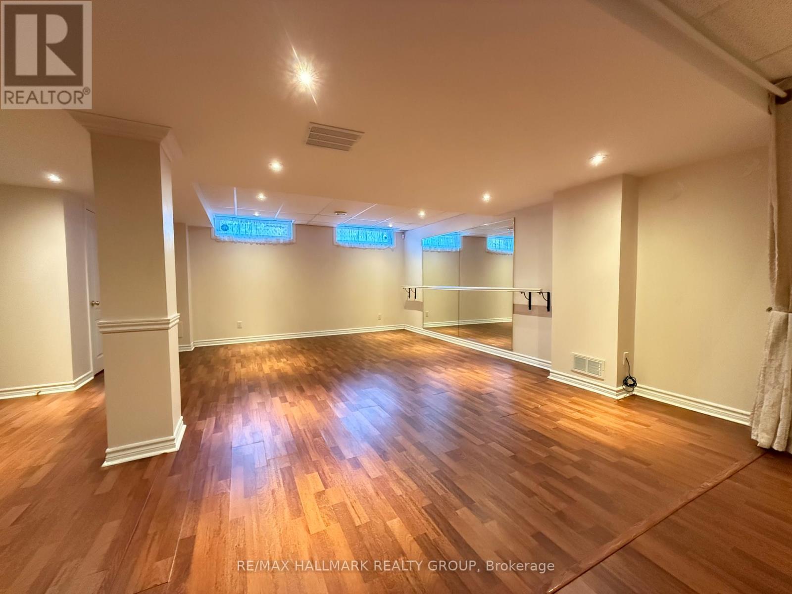 2 Kentsdale Drive, Ottawa, Ontario  K2G 6K2 - Photo 31 - X12604338