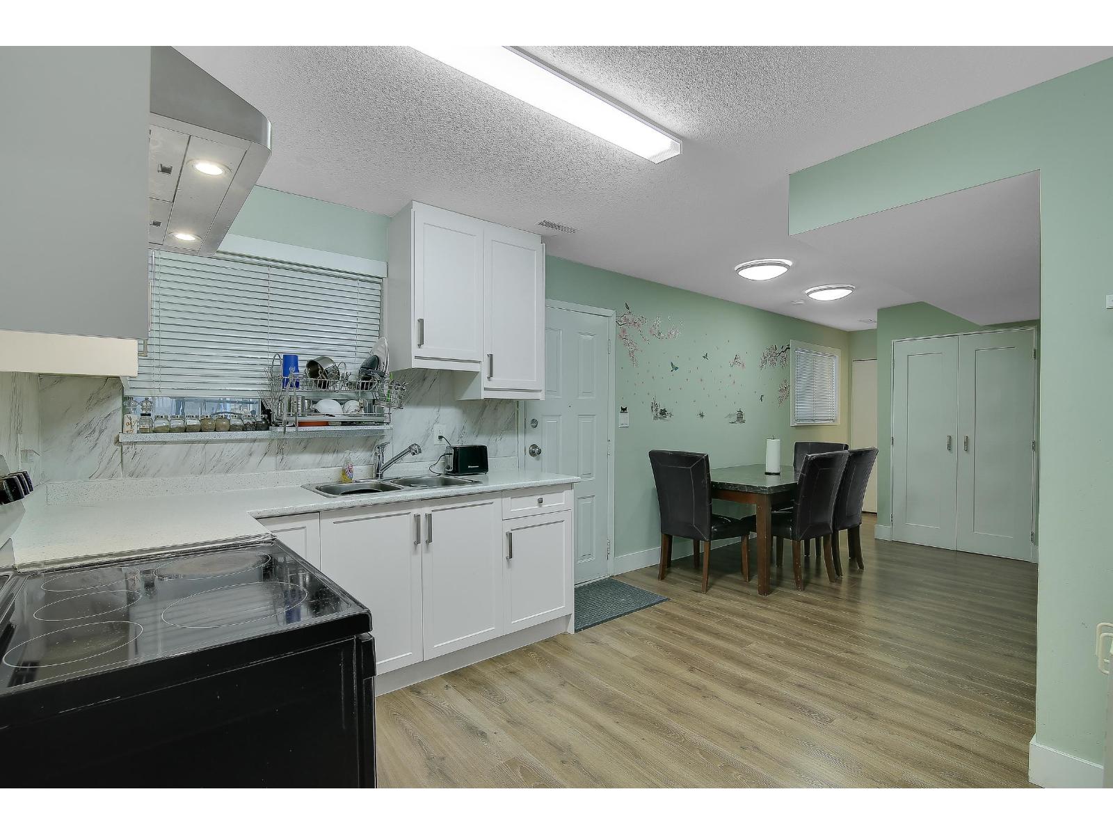 7846 119a Street, Delta, British Columbia  V4C 6N6 - Photo 6 - R3085914