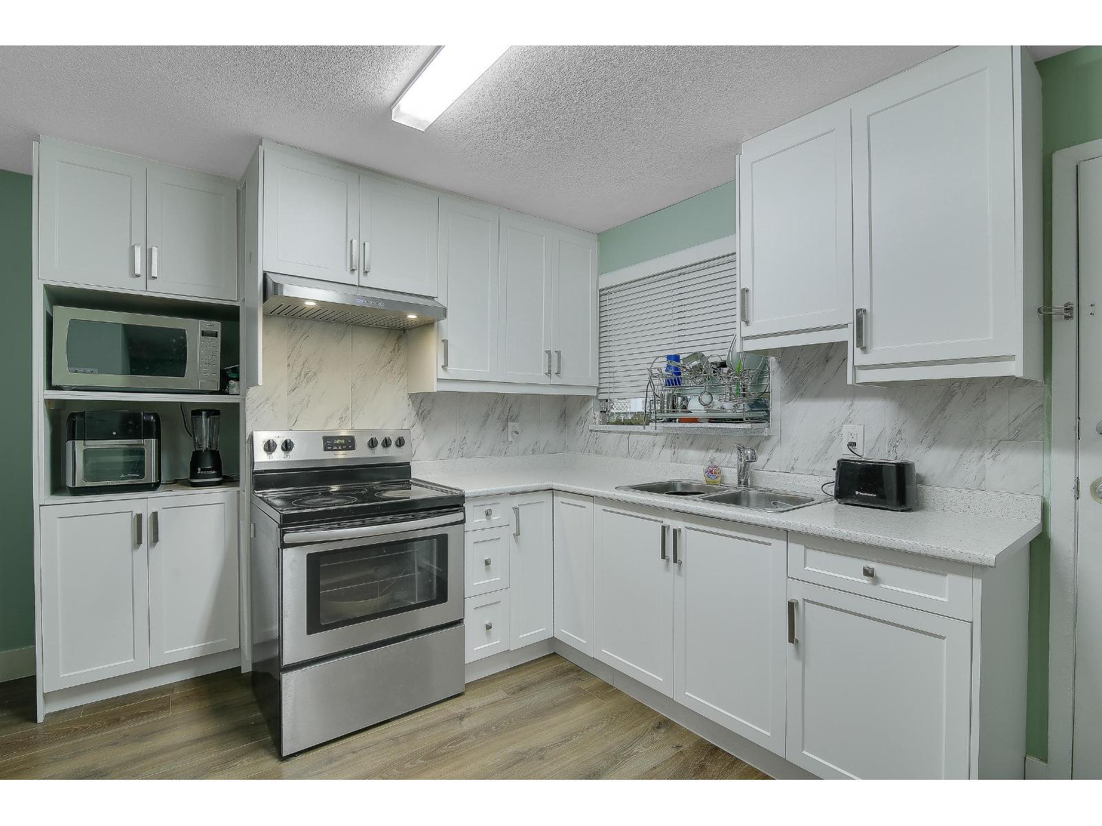 7846 119a Street, Delta, British Columbia  V4C 6N6 - Photo 5 - R3085914