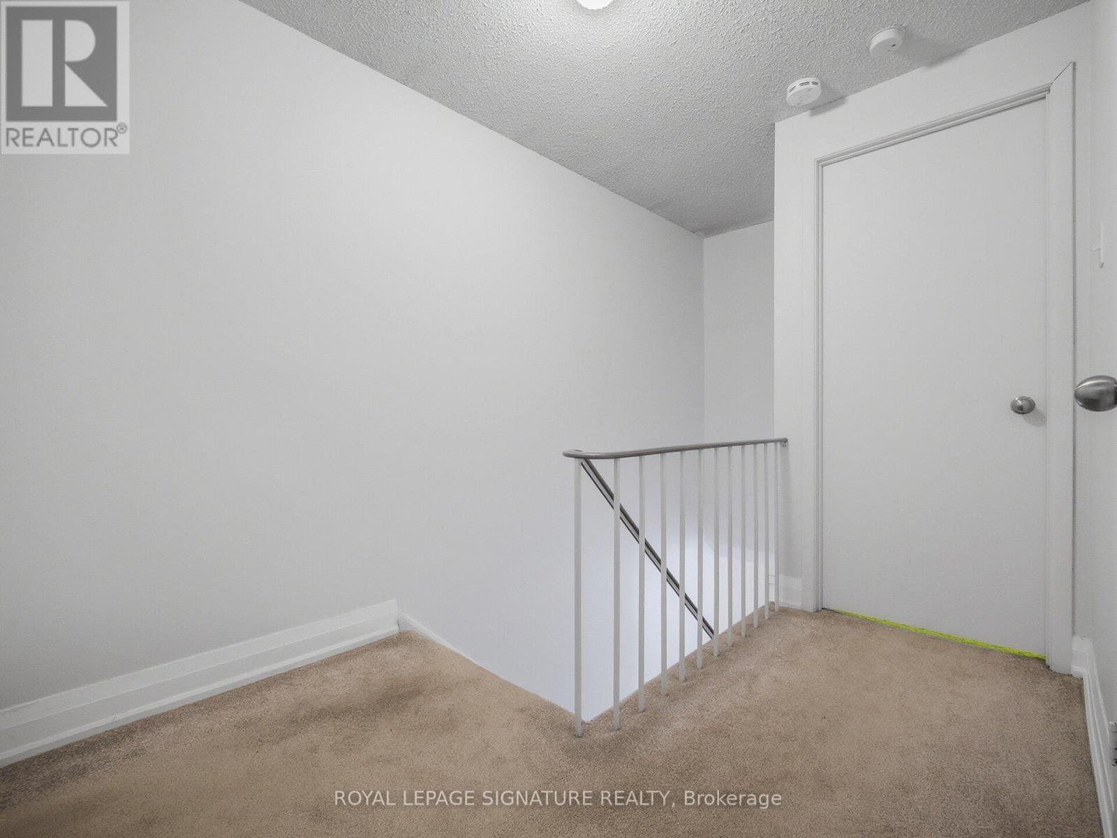 19 Grand River Court, Brampton, Ontario  L6S 2J8 - Photo 18 - W12752404