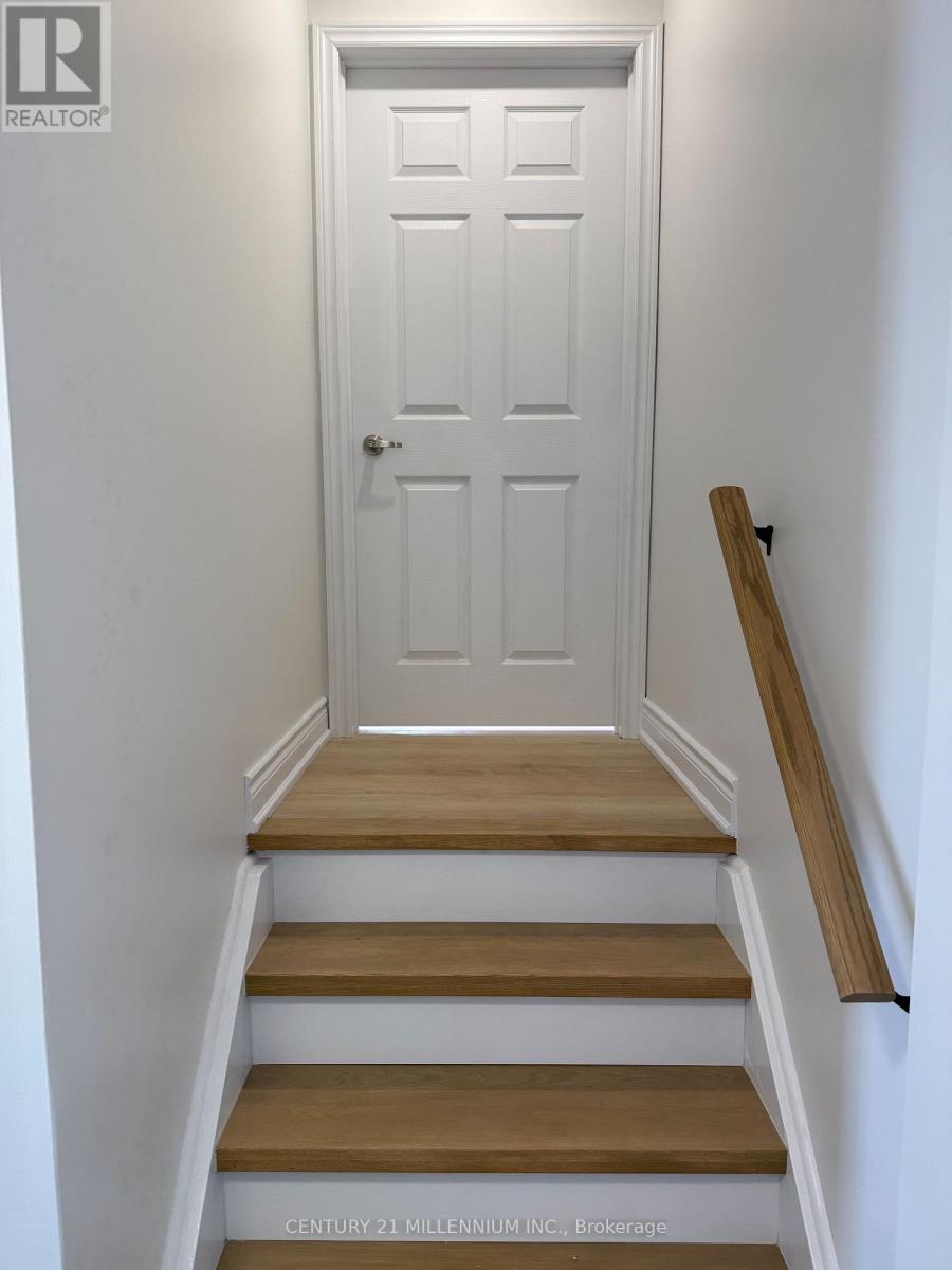 131 Edelwild Drive, Orangeville, Ontario  L9W 3H9 - Photo 4 - W12659632