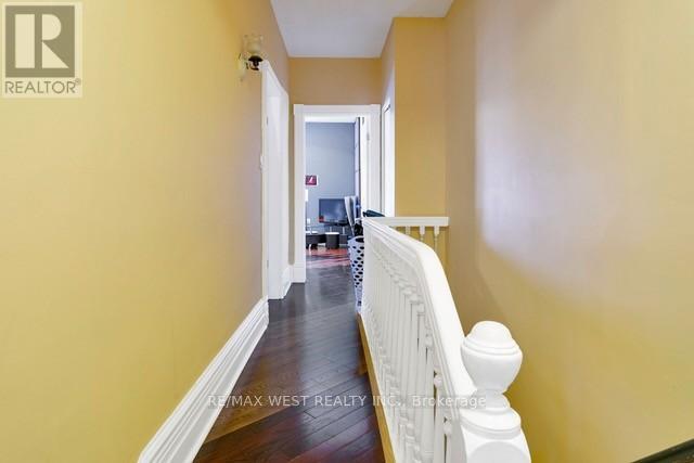 524 Gladstone Avenue, Toronto, Ontario  M6H 3J2 - Photo 15 - W12758744