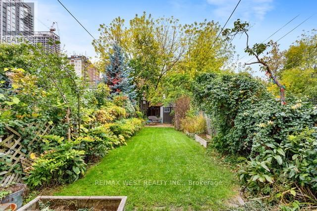 524 Gladstone Avenue, Toronto, Ontario  M6H 3J2 - Photo 23 - W12758744