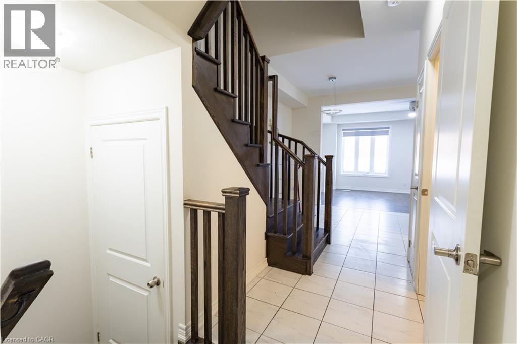 8 Grassbourne Avenue, Kitchener, Ontario  N2R 0R1 - Photo 4 - 40802988