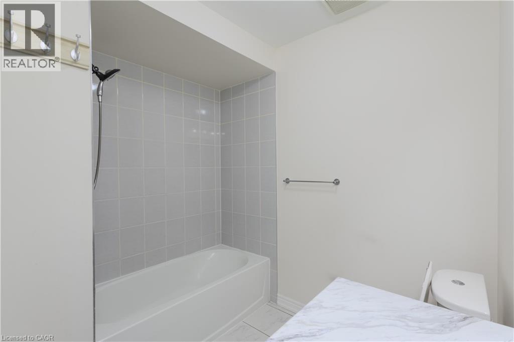 8 Grassbourne Avenue, Kitchener, Ontario  N2R 0R1 - Photo 28 - 40802988