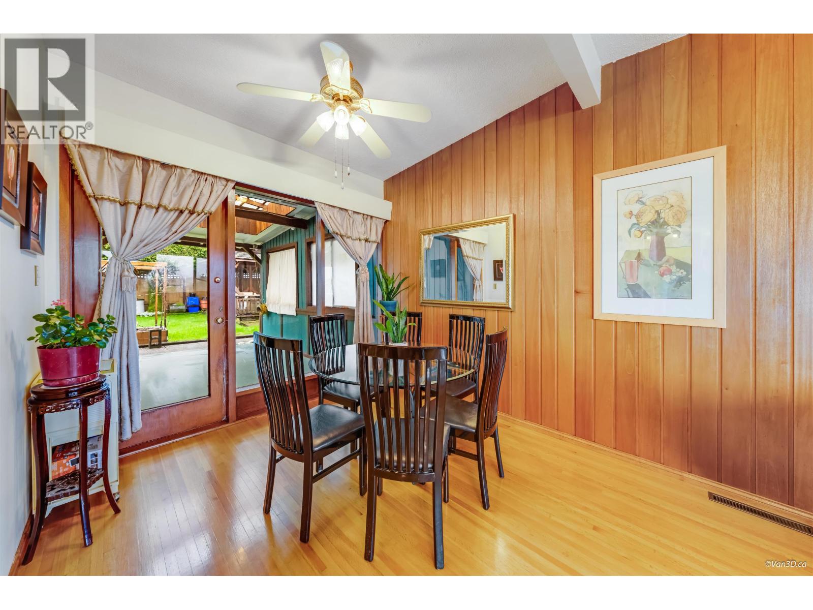 4646 Charlotte Court, Burnaby, British Columbia  V5G 2R8 - Photo 5 - R3086684