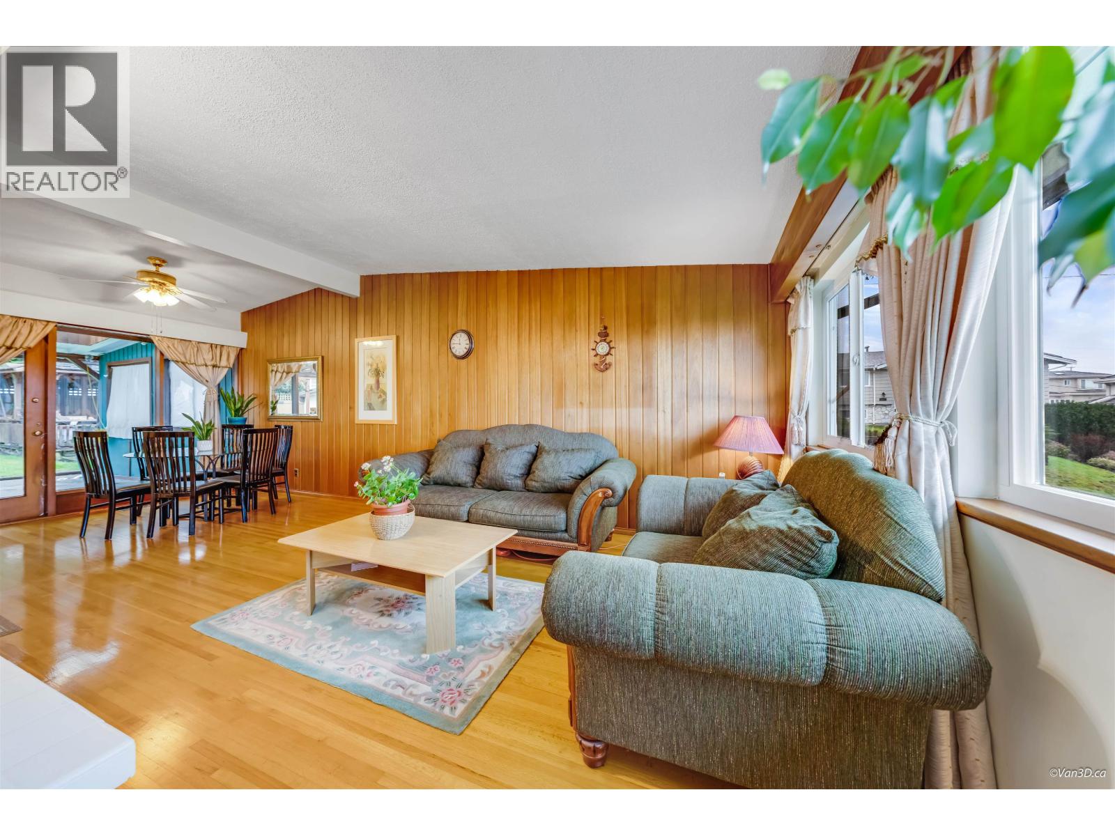 4646 Charlotte Court, Burnaby, British Columbia  V5G 2R8 - Photo 4 - R3086684