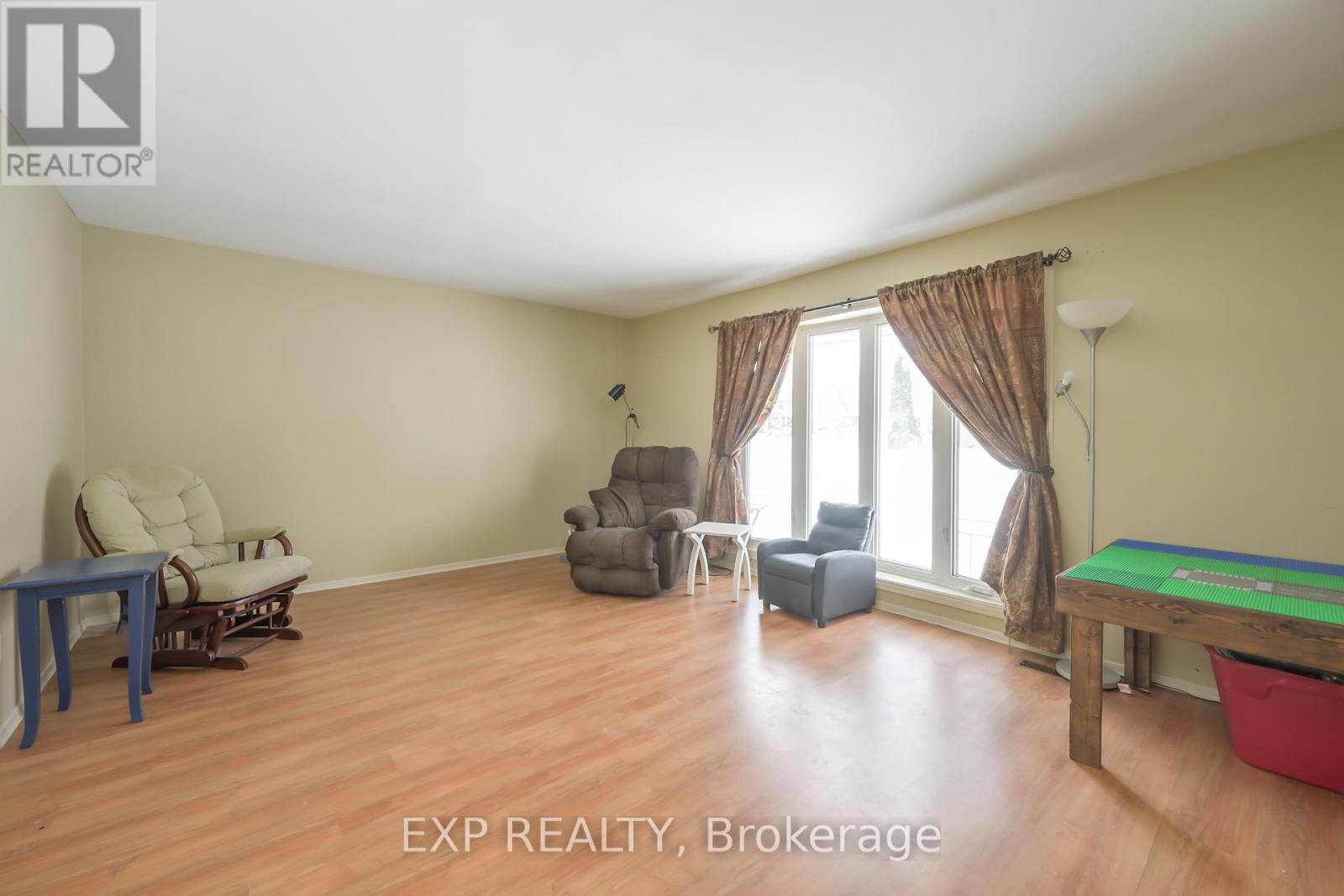 744 Barclay Road, London South, Ontario  N6K 1K7 - Photo 10 - X12759738
