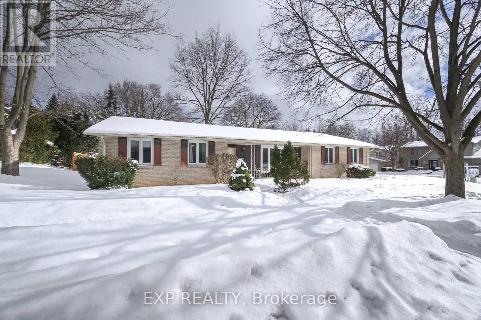 744 Barclay Road, London South, Ontario  N6K 1K7 - Photo 2 - X12759738