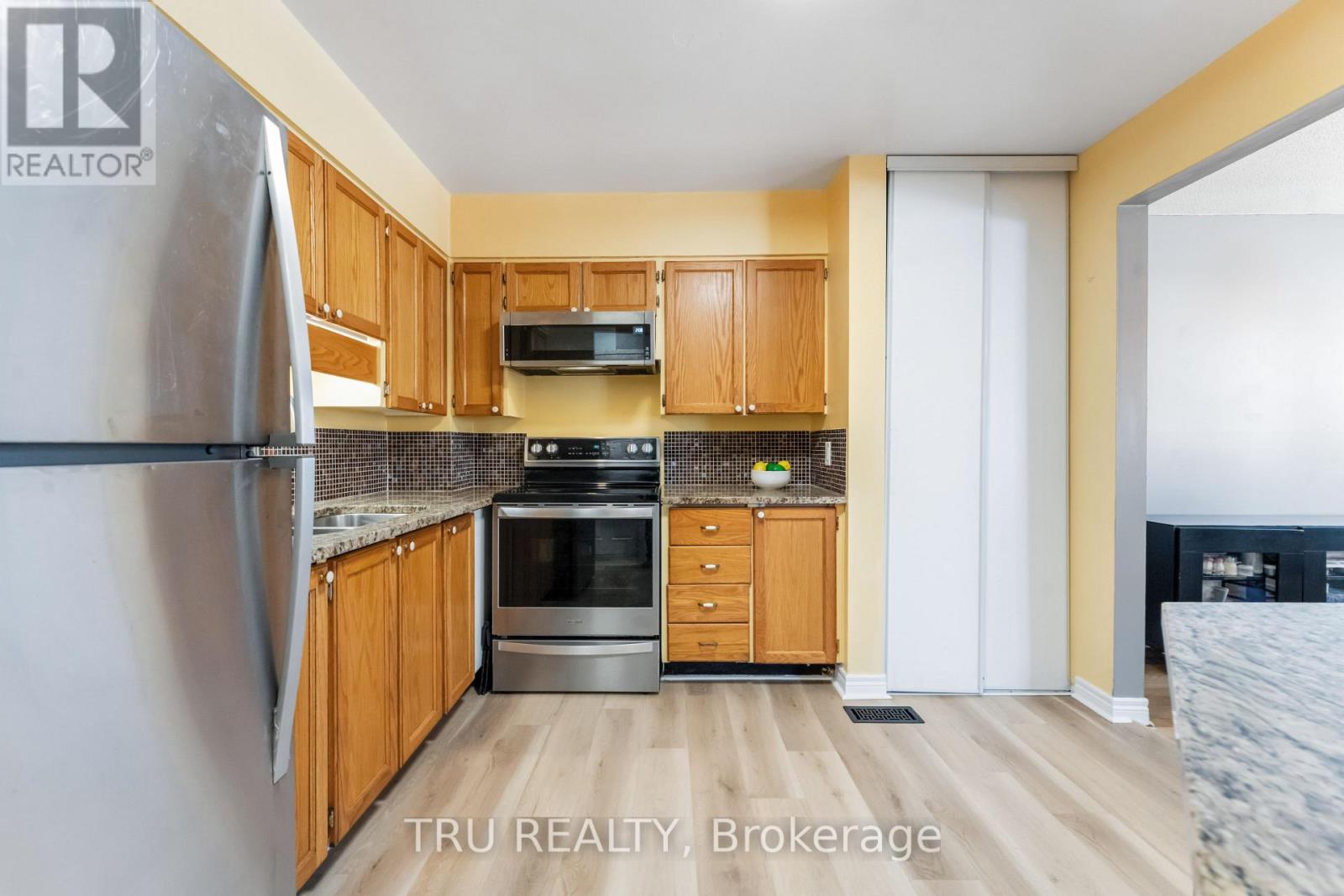 2 - 2960 Penny Drive, Ottawa, Ontario  K2B 6H5 - Photo 12 - X12759790