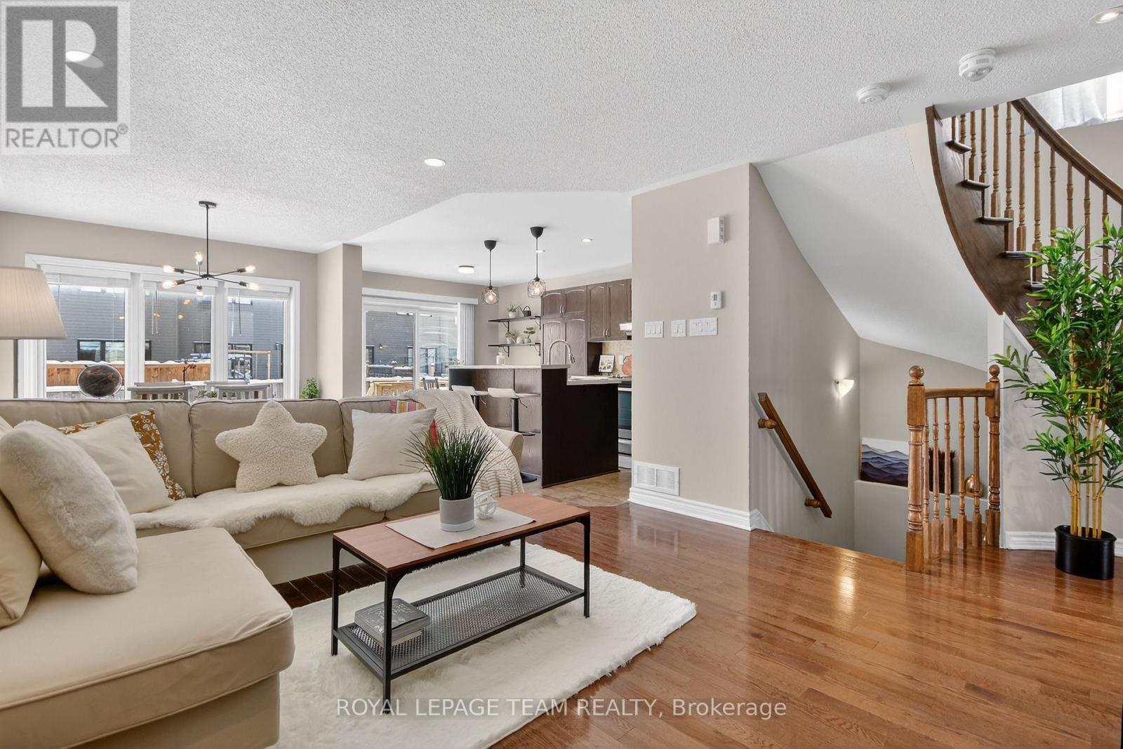 526 Paine Avenue, Ottawa, Ontario  K2S 1B9 - Photo 7 - X12759806