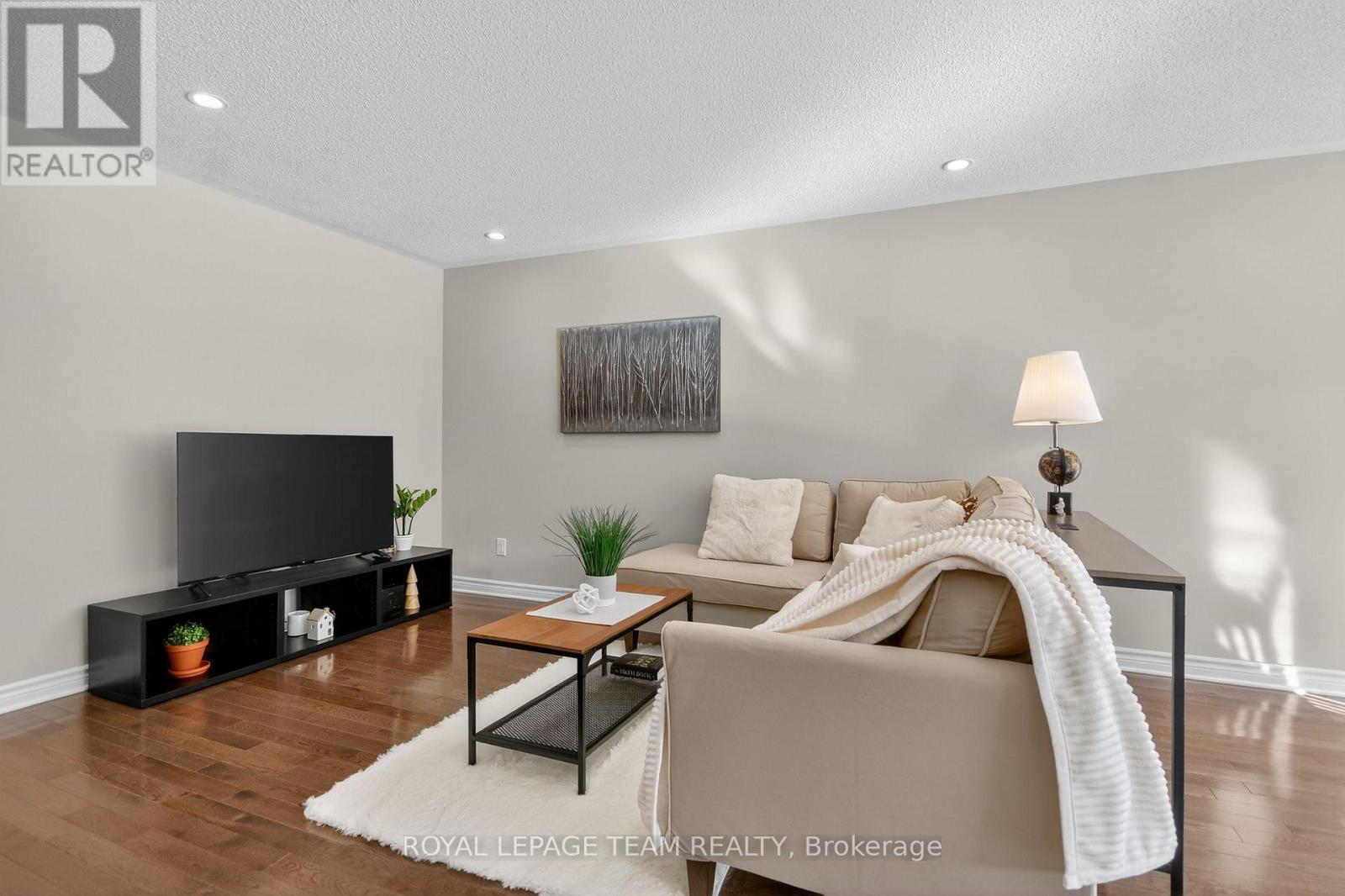 526 Paine Avenue, Ottawa, Ontario  K2S 1B9 - Photo 9 - X12759806