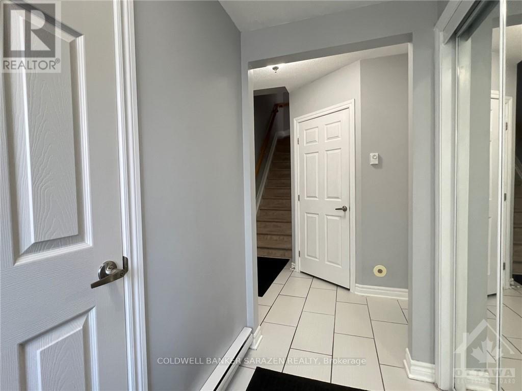 1610 Haydon Circle, Ottawa, Ontario  K2J 0K5 - Photo 2 - X12759826