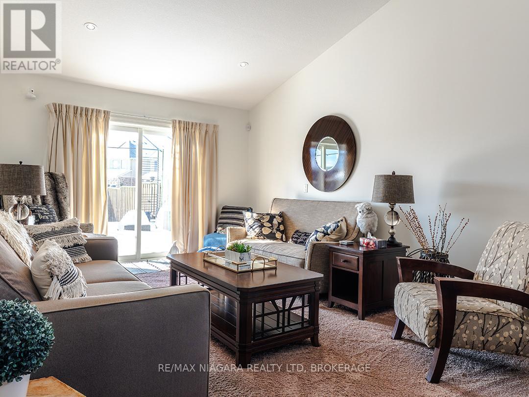 63 Falcon Drive, Welland, Ontario  L3C 0B2 - Photo 11 - X12759766