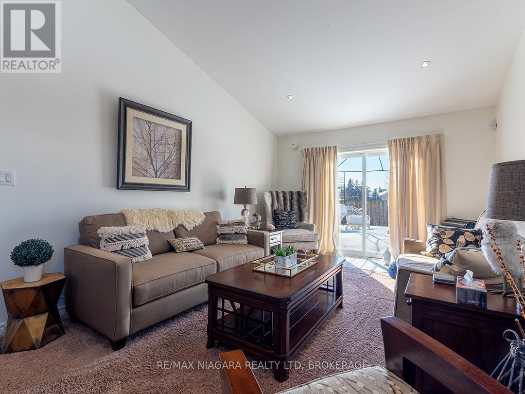 63 Falcon Drive, Welland, Ontario  L3C 0B2 - Photo 13 - X12759766