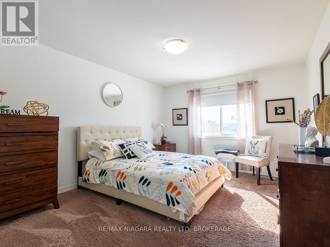 63 Falcon Drive, Welland, Ontario  L3C 0B2 - Photo 17 - X12759766