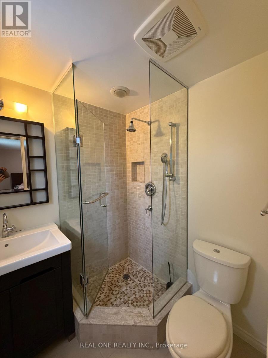 9 Breckonwood Crescent, Markham, Ontario  L3T 5G8 - Photo 13 - N12756320