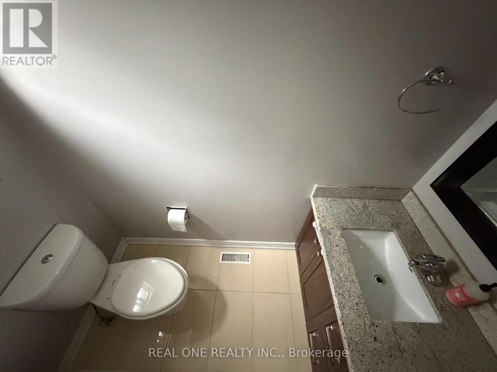 9 Breckonwood Crescent, Markham, Ontario  L3T 5G8 - Photo 15 - N12756320