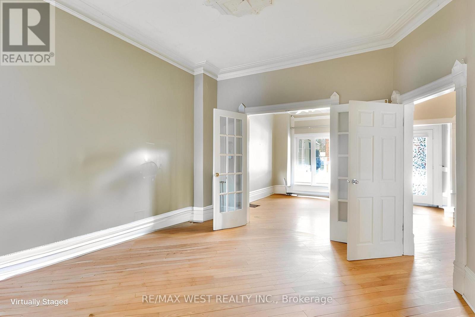 524 Gladstone Avenue, Toronto, Ontario  M6H 3J2 - Photo 24 - W12758744