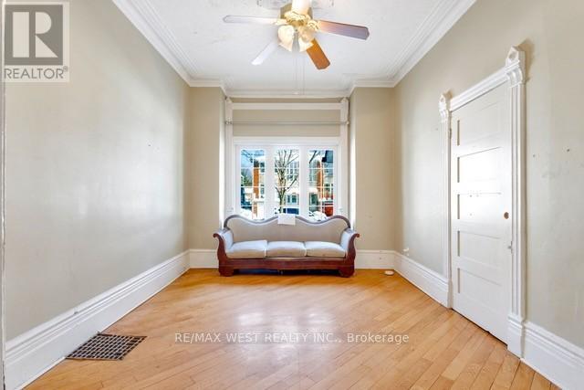 524 Gladstone Avenue, Toronto, Ontario  M6H 3J2 - Photo 8 - W12758744