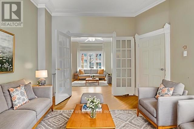 524 Gladstone Avenue, Toronto, Ontario  M6H 3J2 - Photo 6 - W12758744