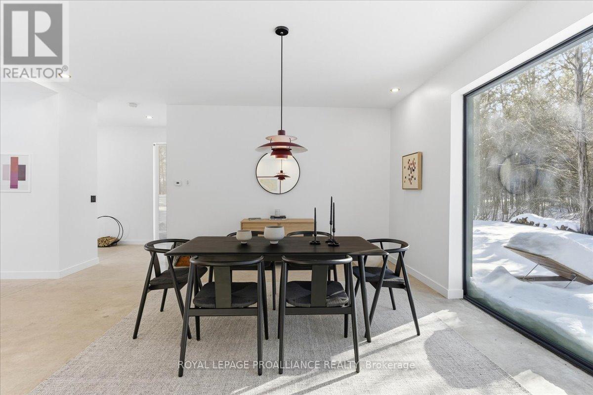 372 Prinyers Cove Crescent, Prince Edward County, Ontario  K0K 2T0 - Photo 13 - X12736504