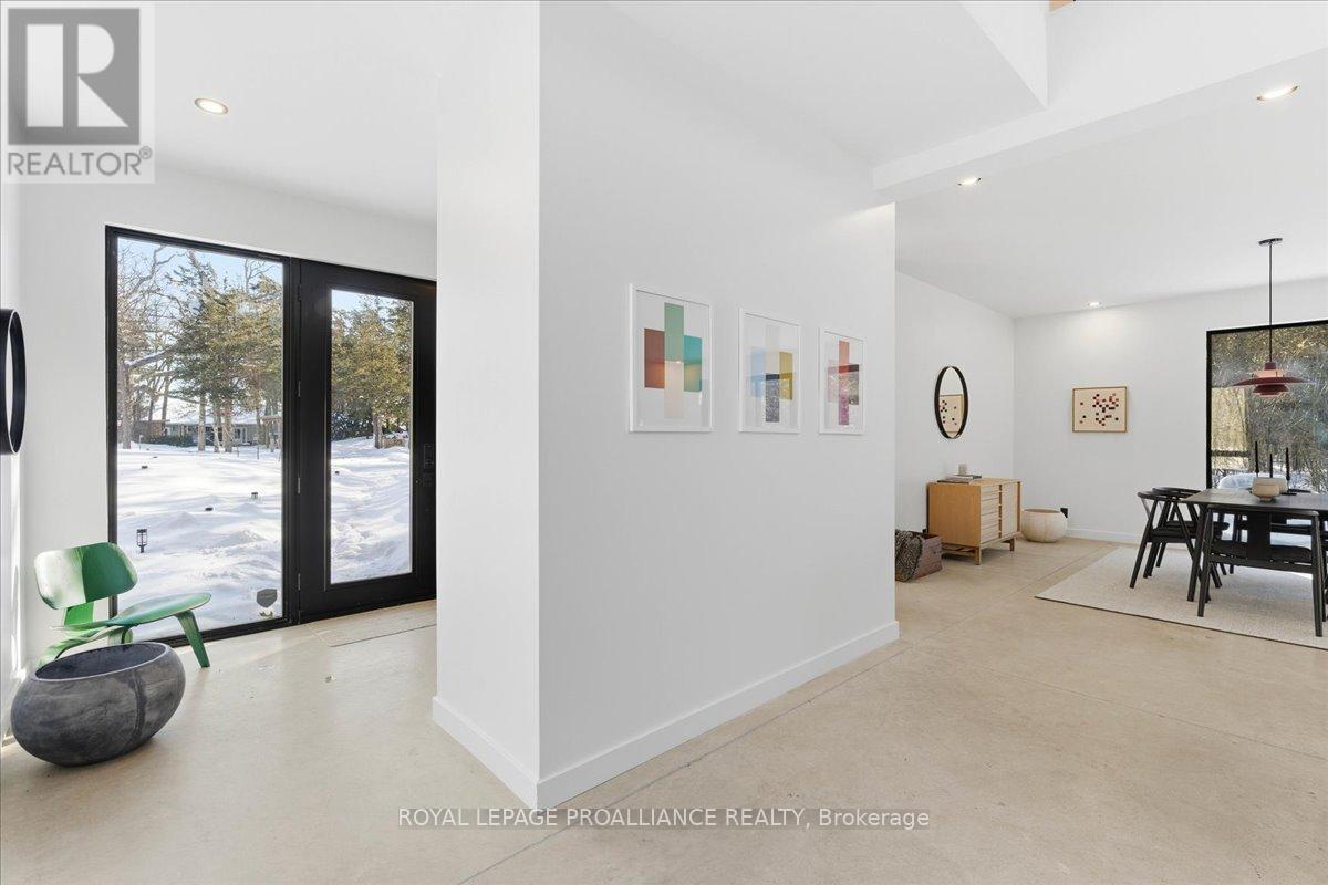 372 Prinyers Cove Crescent, Prince Edward County, Ontario  K0K 2T0 - Photo 3 - X12736504