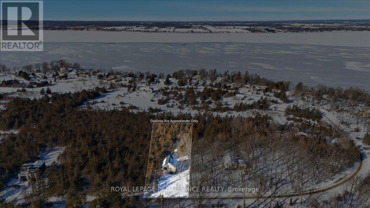 372 Prinyers Cove Crescent, Prince Edward County, Ontario  K0K 2T0 - Photo 40 - X12736504