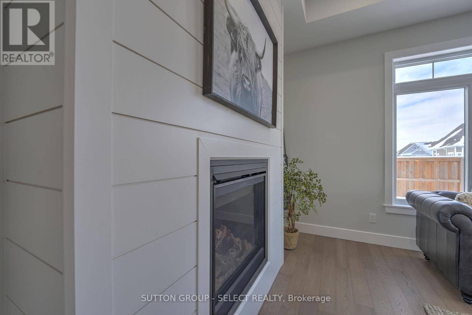 19 Lois Court, Lambton Shores, Ontario  N0M 1T0 - Photo 17 - X12665526