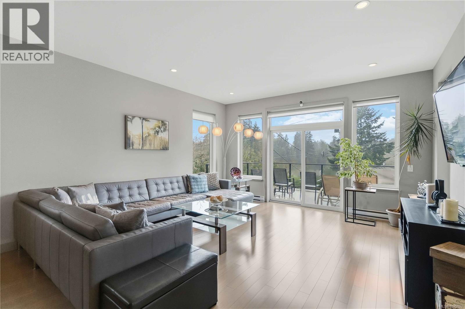 C 2524 Mill Hill Rd, Langford, British Columbia  V9B 4X7 - Photo 1 - 1025192