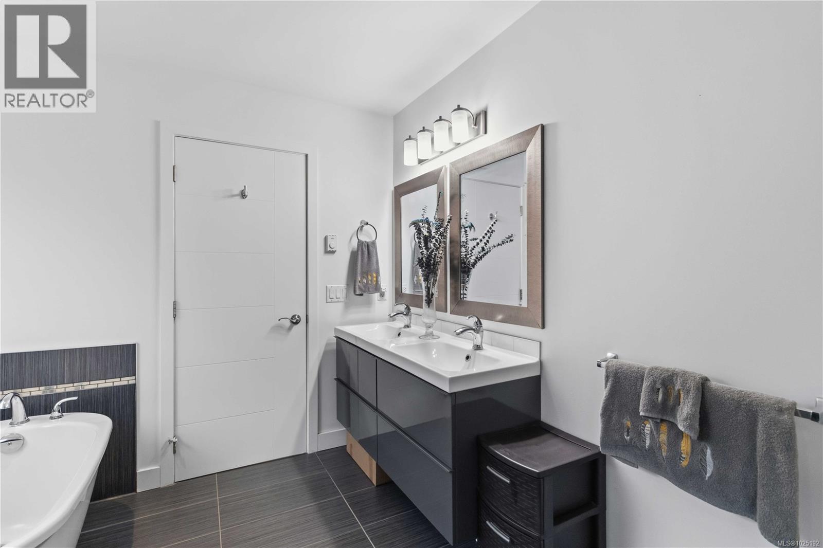 C 2524 Mill Hill Rd, Langford, British Columbia  V9B 4X7 - Photo 22 - 1025192