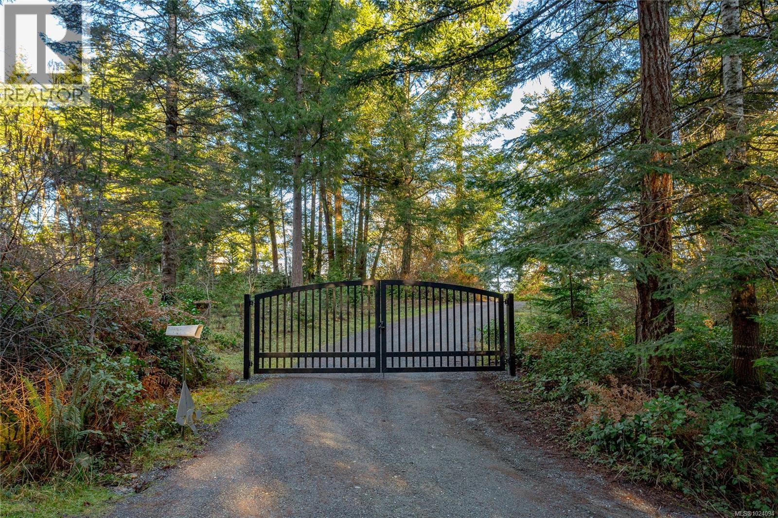 240 Viaduct Ave W, Saanich, British Columbia  V9E 2B6 - Photo 5 - 1024094