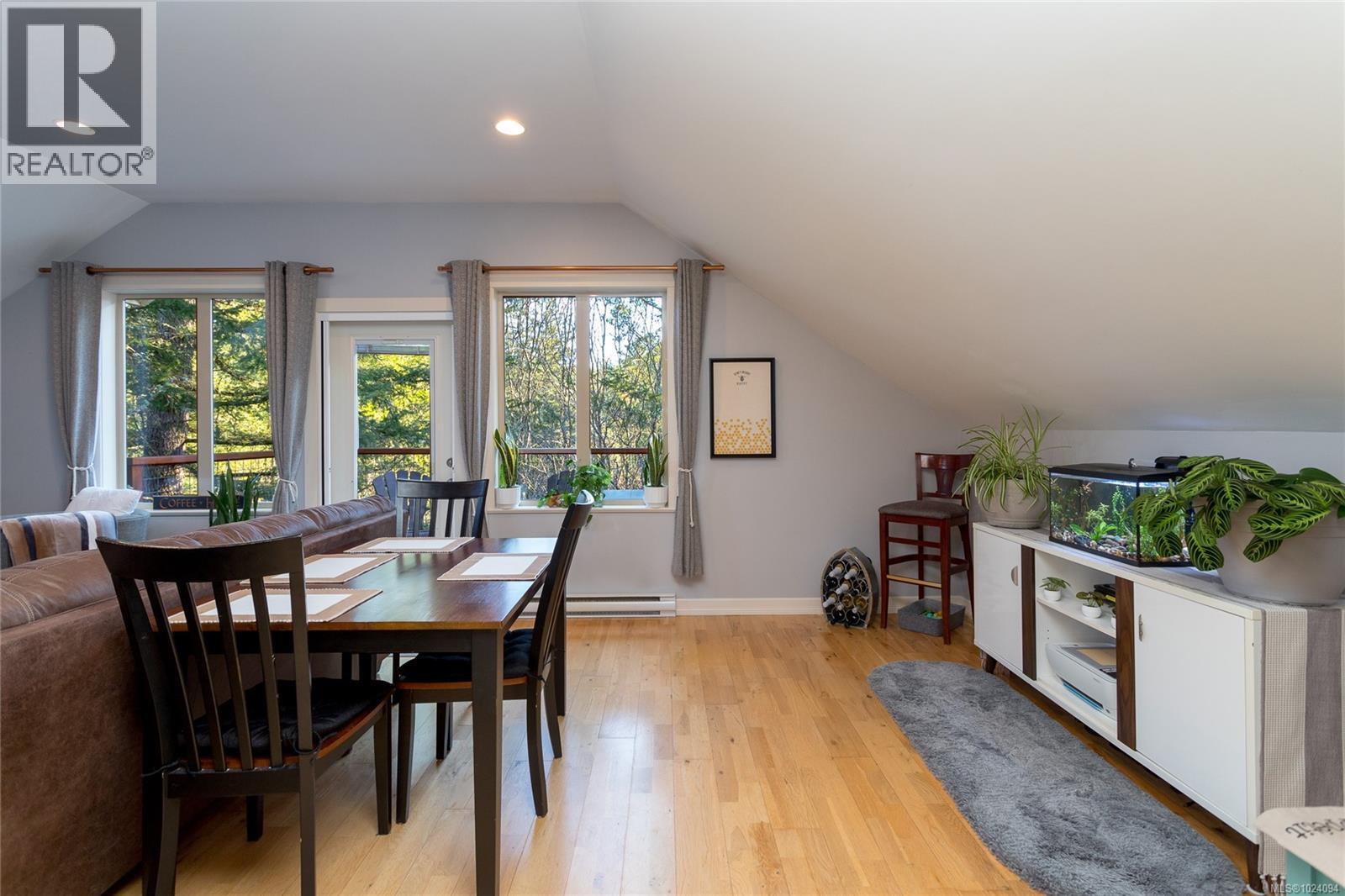 240 Viaduct Ave W, Saanich, British Columbia  V9E 2B6 - Photo 60 - 1024094