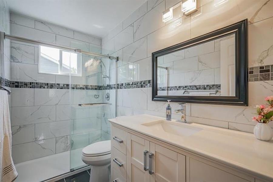 14751 89a Avenue, Surrey, British Columbia  V3R 7Z9 - Photo 12 - R3086360