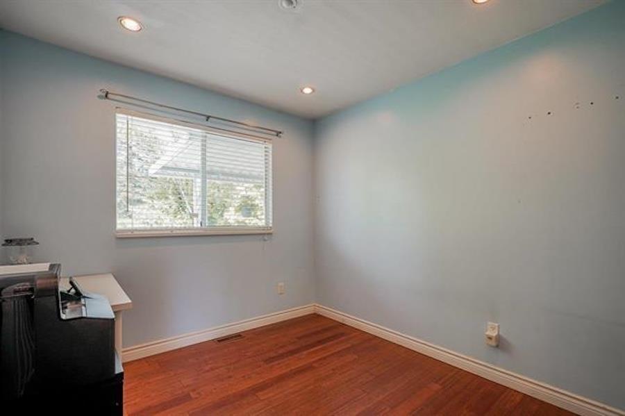 14751 89a Avenue, Surrey, British Columbia  V3R 7Z9 - Photo 13 - R3086360