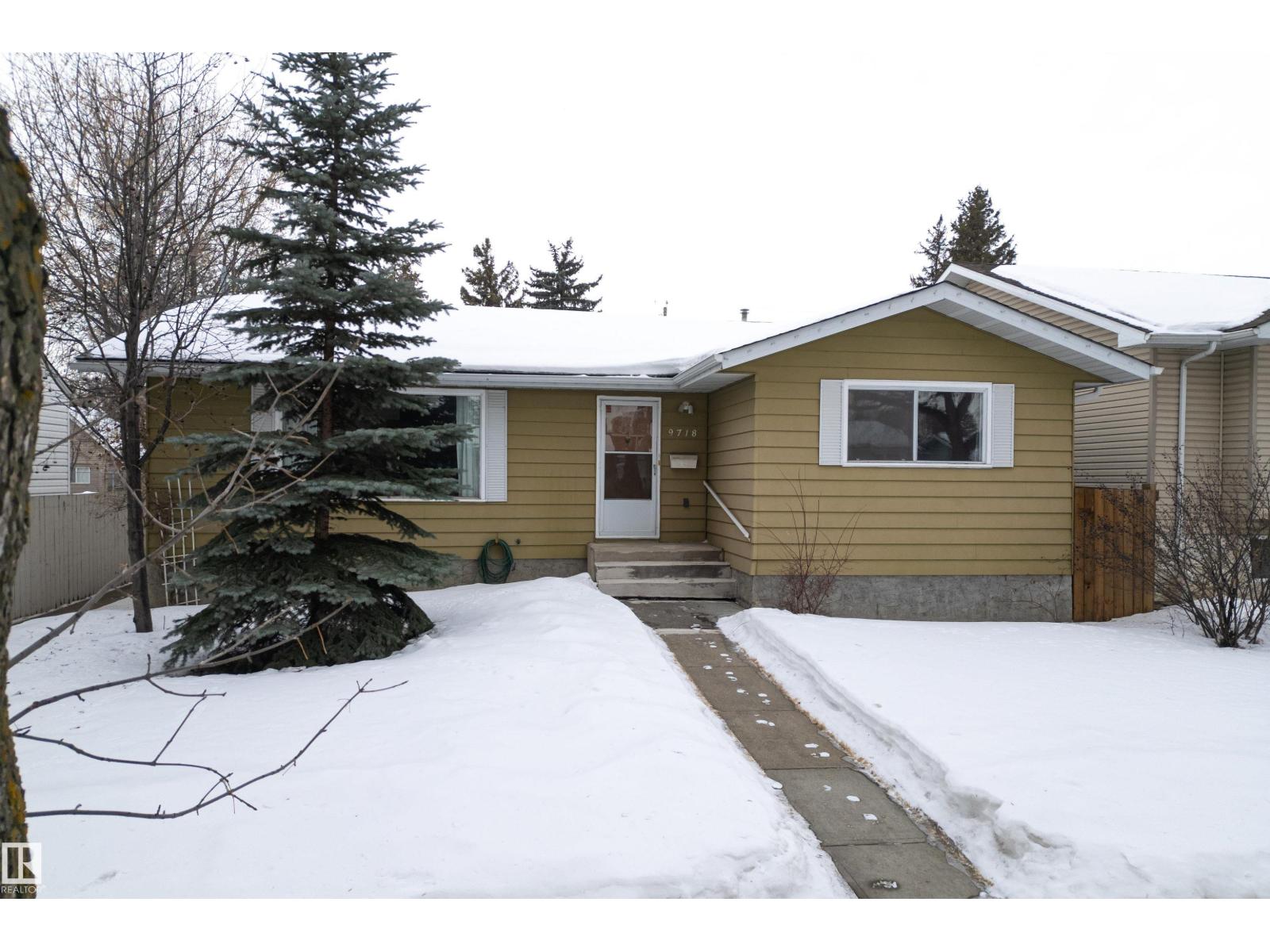 9718 150 St Nw, Edmonton, Alberta  T5P 1N4 - Photo 1 - E4472258