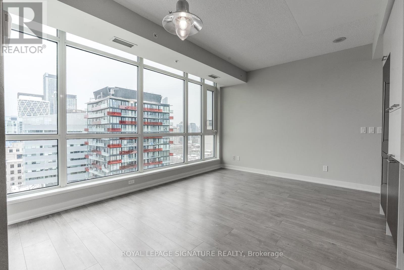 2301 - 199 Richmond Street W, Toronto, Ontario  M5V 0H4 - Photo 7 - C12759742