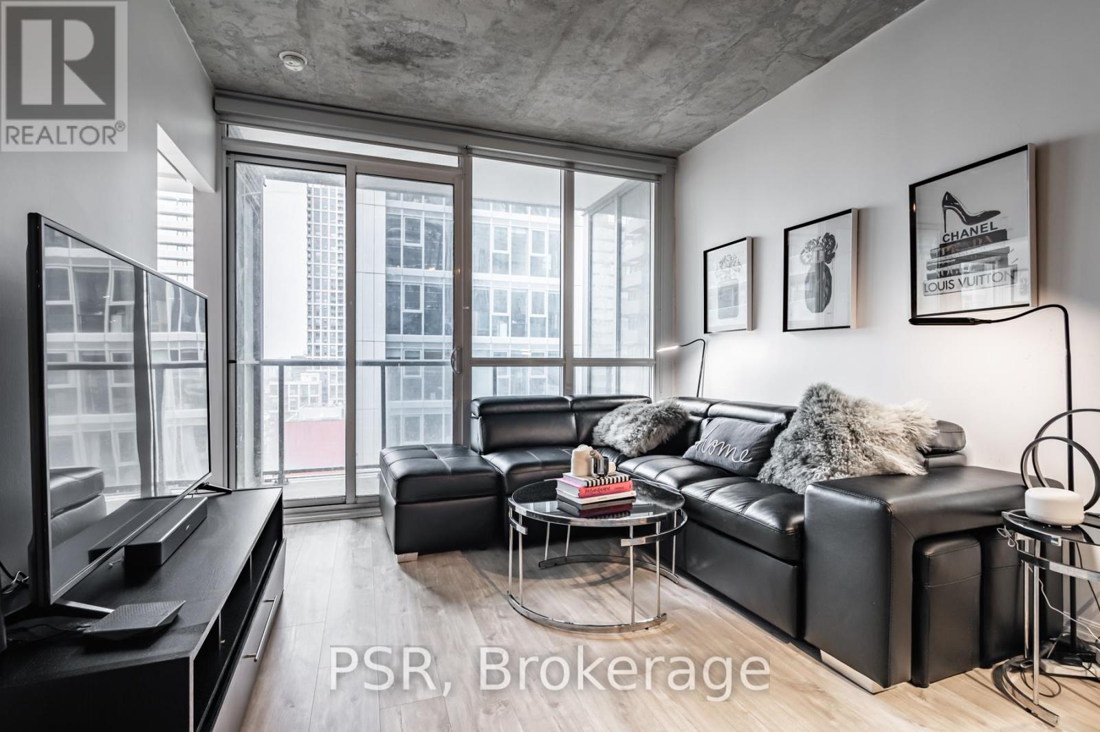 2101 - 88 Blue Jays Way, Toronto, Ontario  M5V 2G3 - Photo 3 - C12759744