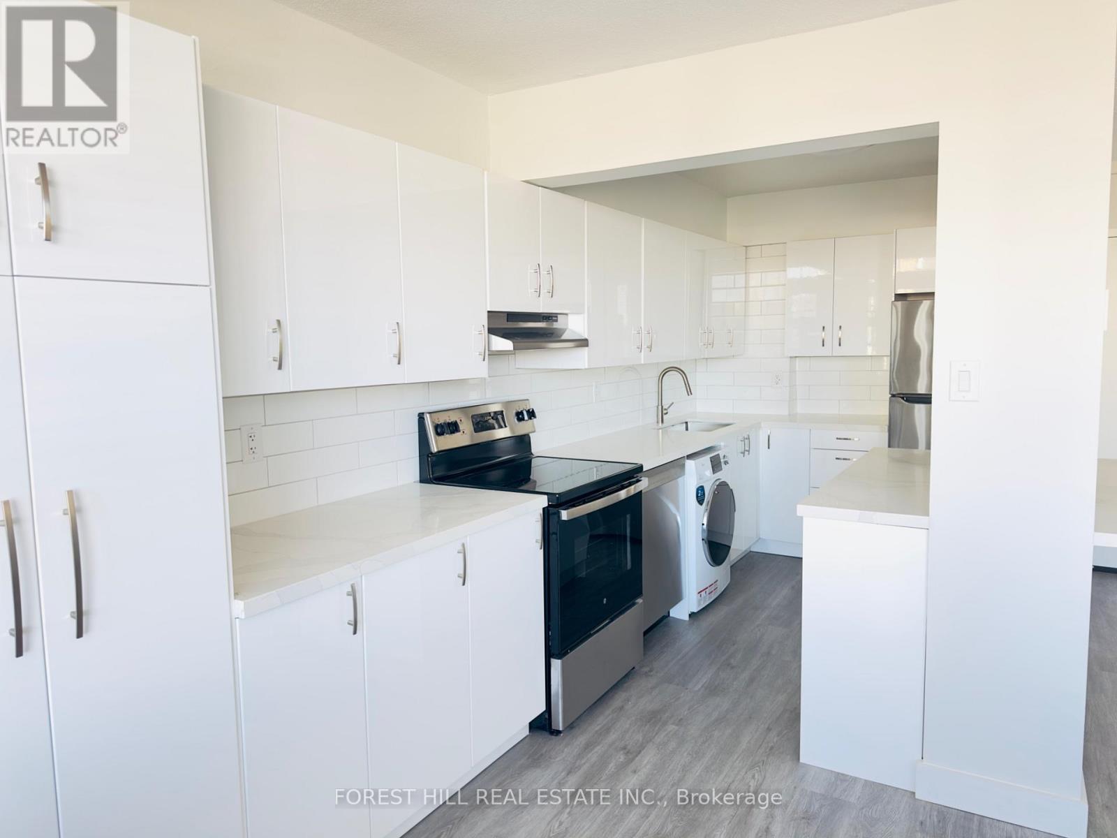 804 - 34 WALMER ROAD, Toronto, Ontario