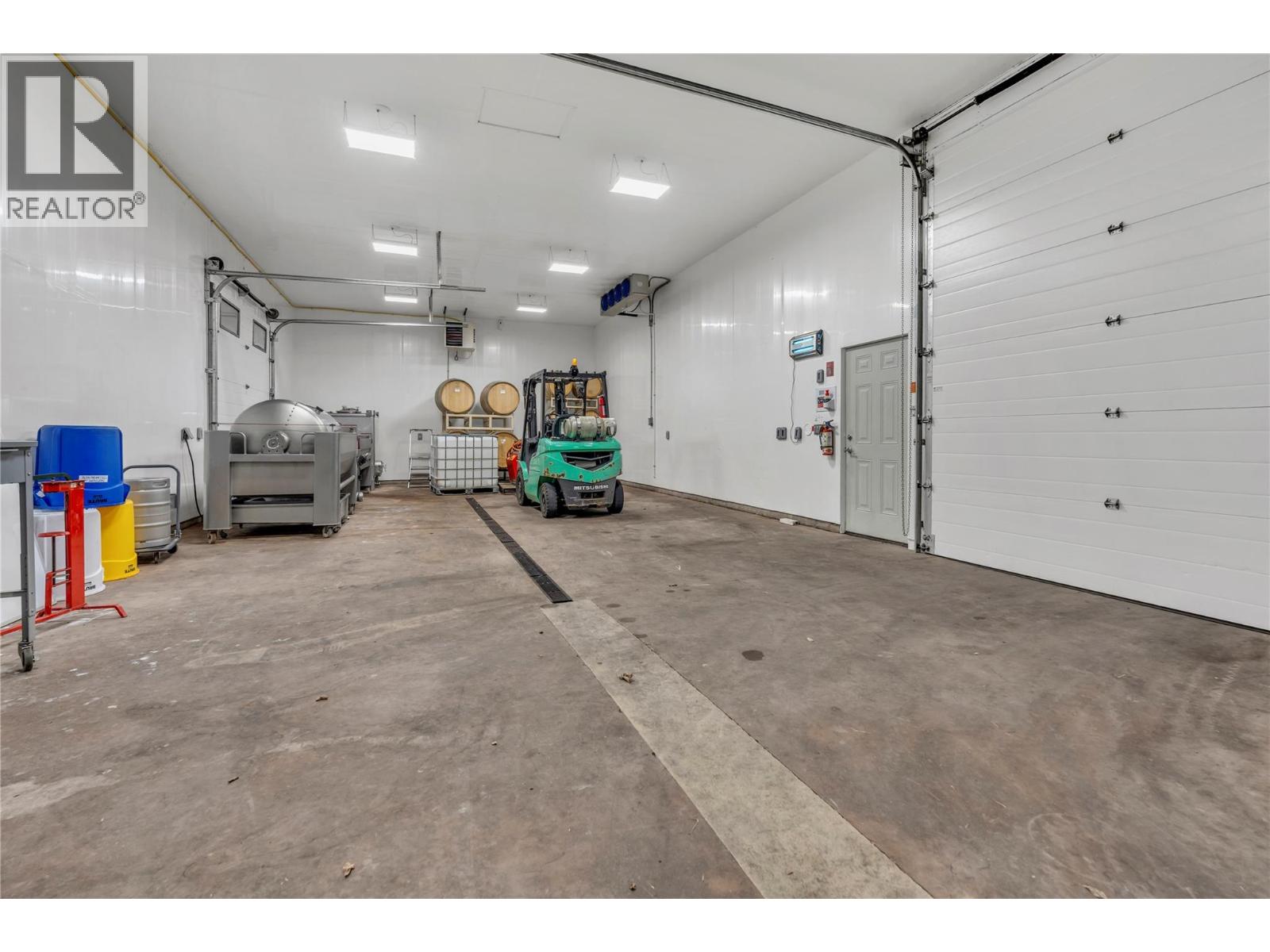 3974 Hwy 97 Highway, Oliver, British Columbia  V0H 1T1 - Photo 28 - 10374332