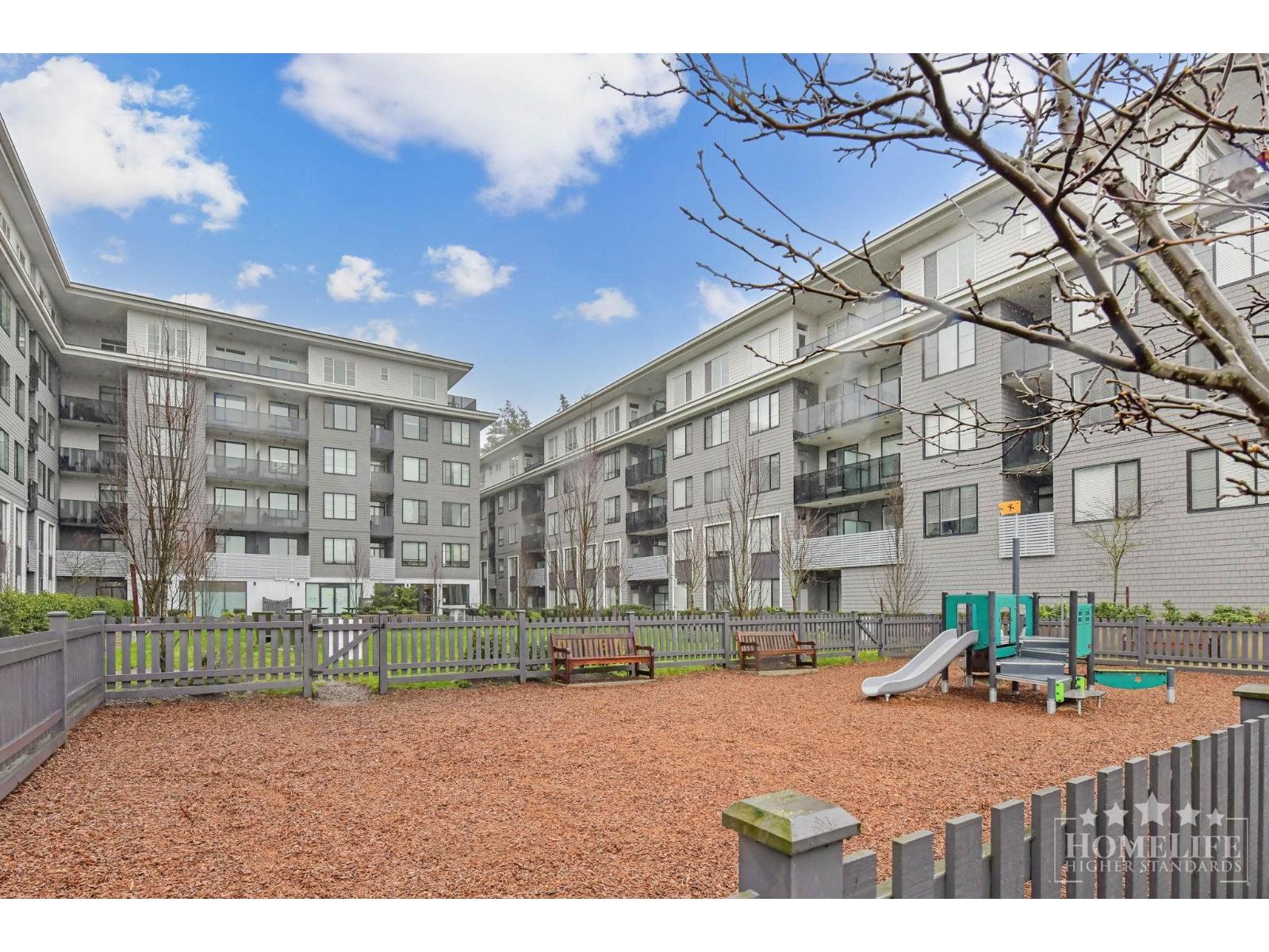 303 15835 85 Avenue, Surrey, British Columbia  V4N 6W6 - Photo 1 - R3086807