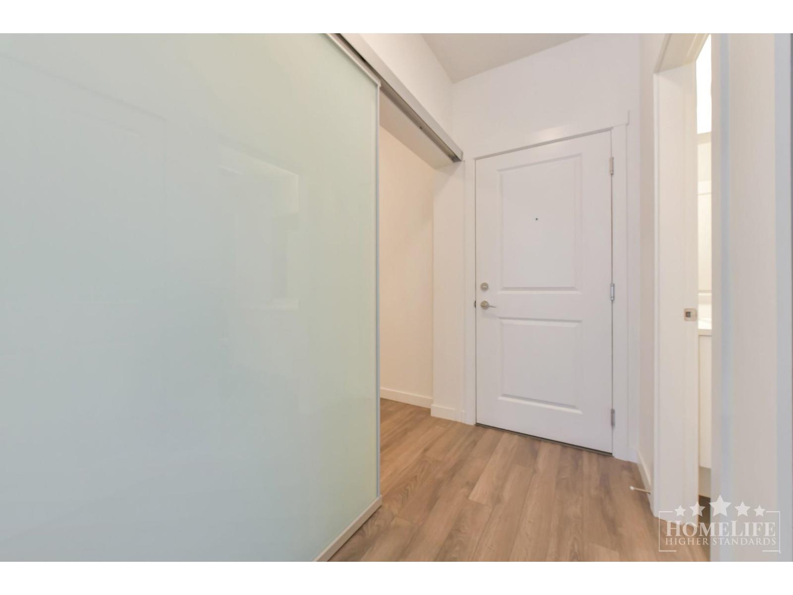 303 15835 85 Avenue, Surrey, British Columbia  V4N 6W6 - Photo 2 - R3086807