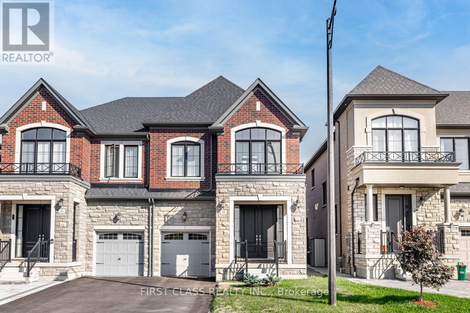 38 Hewison Avenue, Richmond Hill, Ontario  L4S 0J1 - Photo 2 - N12759810