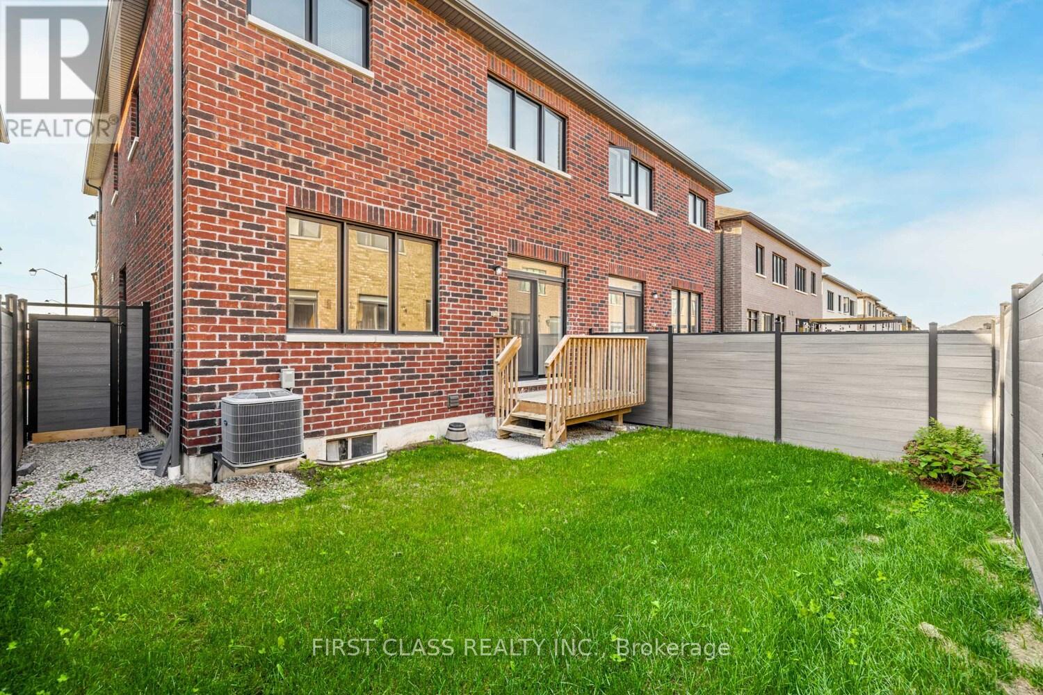 38 Hewison Avenue, Richmond Hill, Ontario  L4S 0J1 - Photo 33 - N12759810