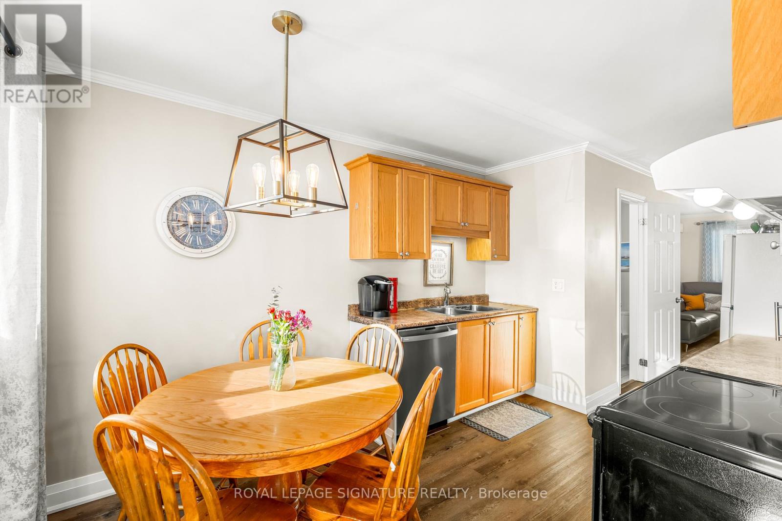 6 - 734 Shore Lane, Wasaga Beach, Ontario  L9Z 2C7 - Photo 9 - S12759772