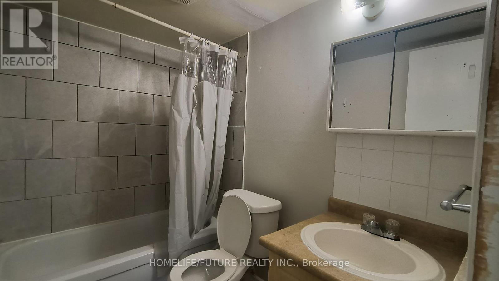 109 - 560 Bloor Street E, Oshawa, Ontario  L1H 3N2 - Photo 9 - E12758860