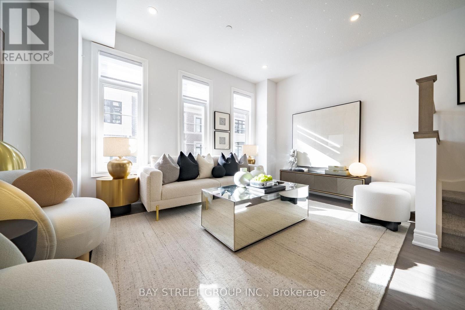 34 - 280 Melody Common, Oakville, Ontario  L6H 7H2 - Photo 2 - W12759812