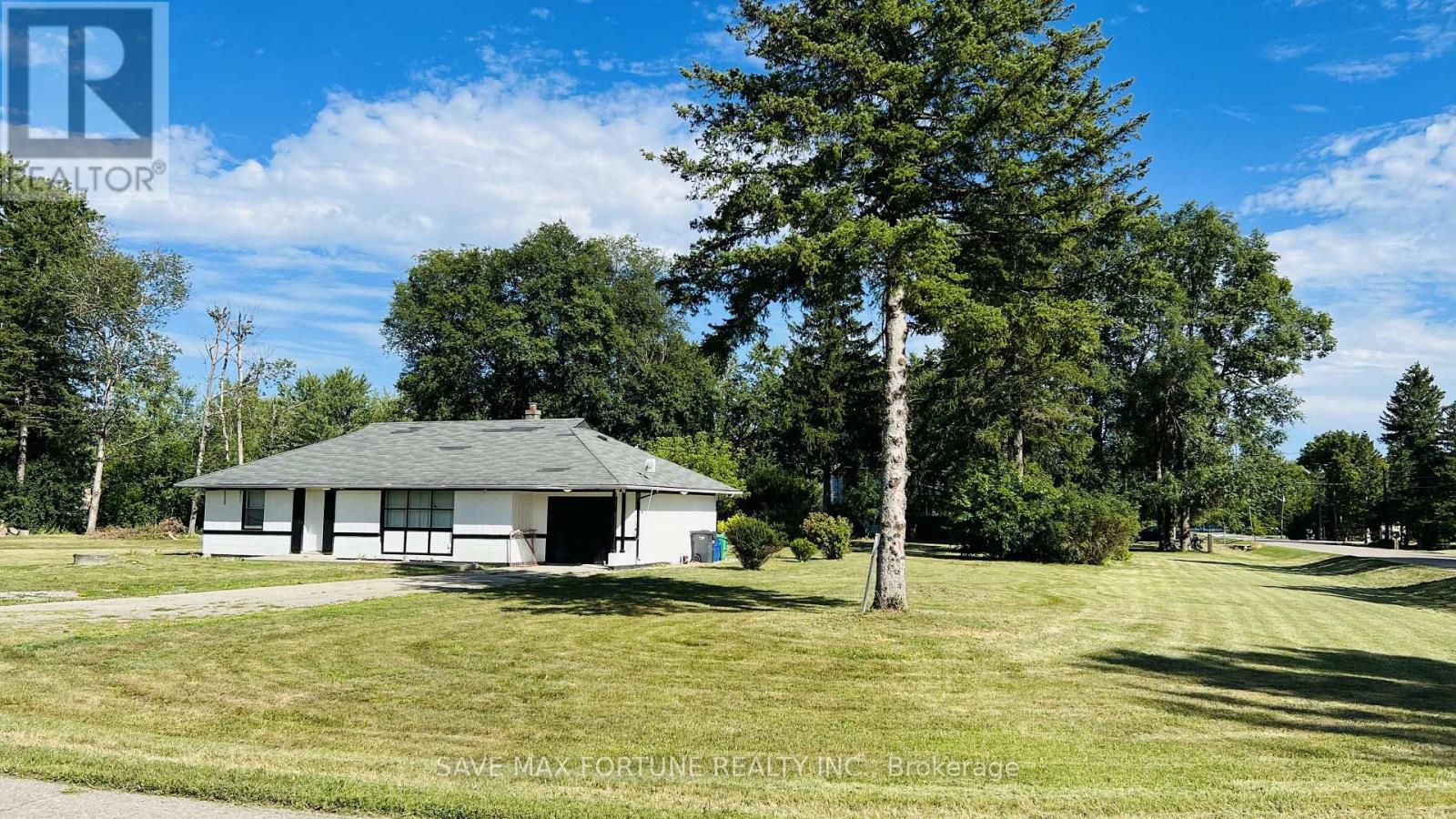 59 Marysfield Drive, Brampton, Ontario  L6P 0J2 - Photo 2 - W12759814