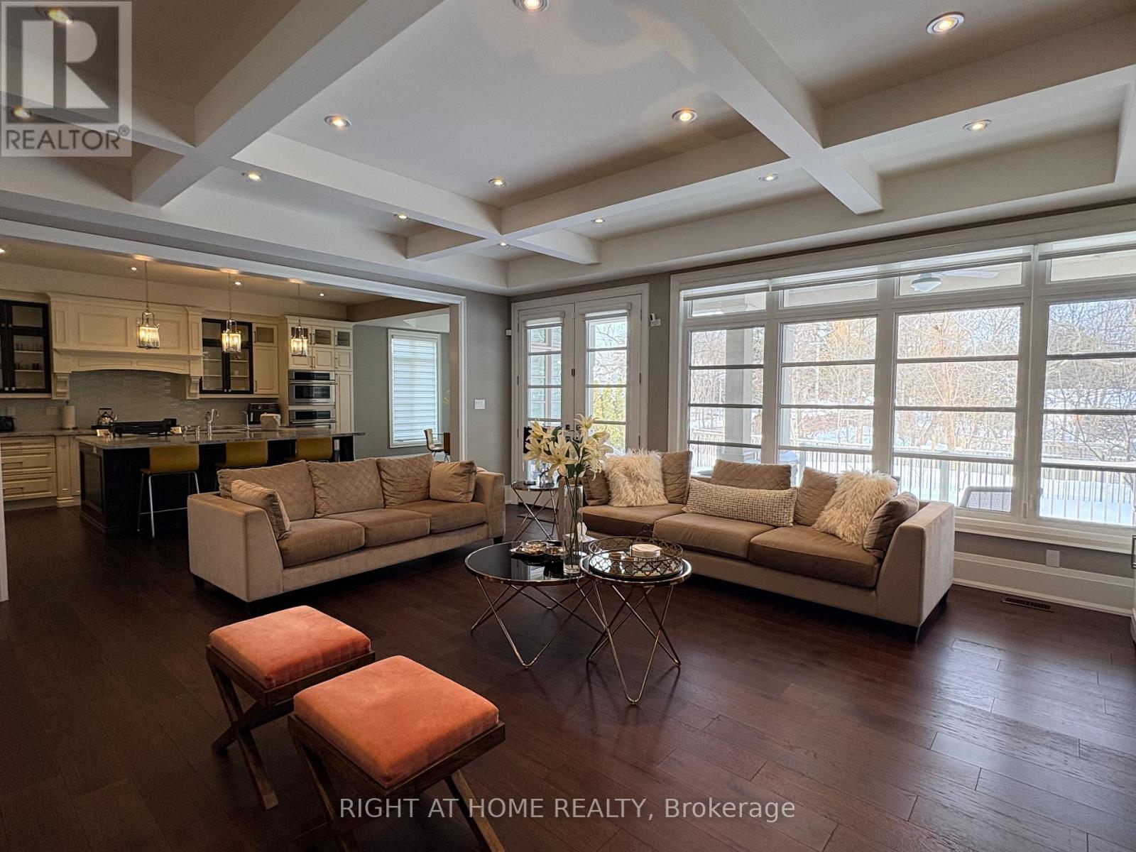 1 - 456 Lakeshore Road W, Oakville, Ontario  L6K 1S4 - Photo 6 - W12759820